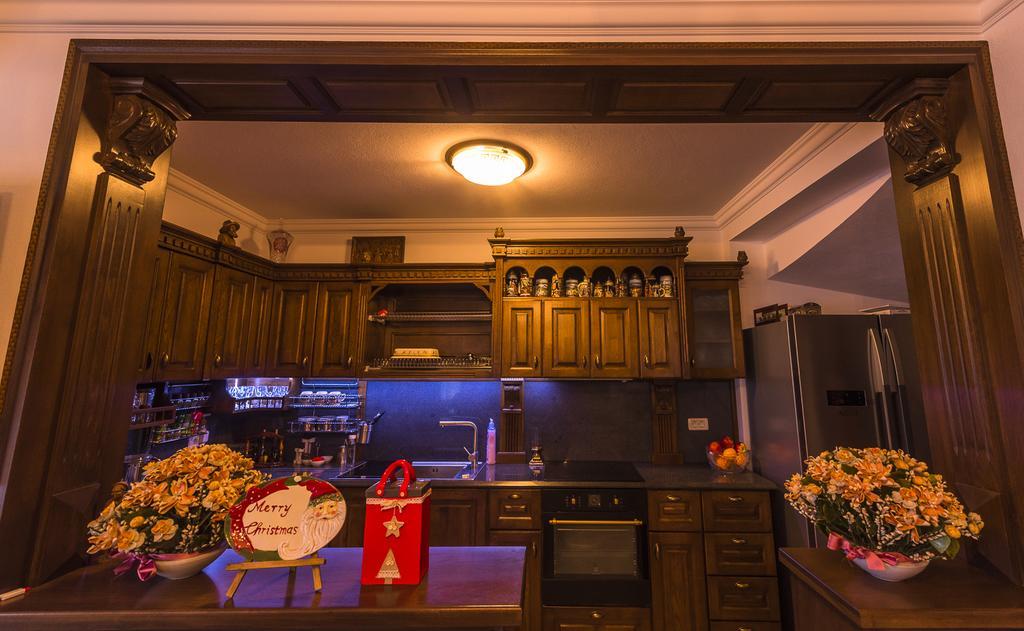 Hotel Casa Andrei à Orşova Extérieur photo