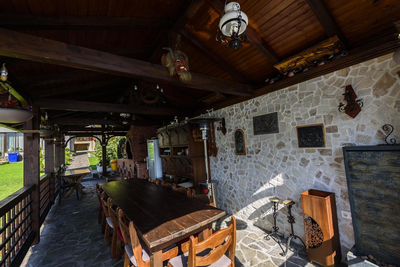 Hotel Casa Andrei à Orşova Extérieur photo