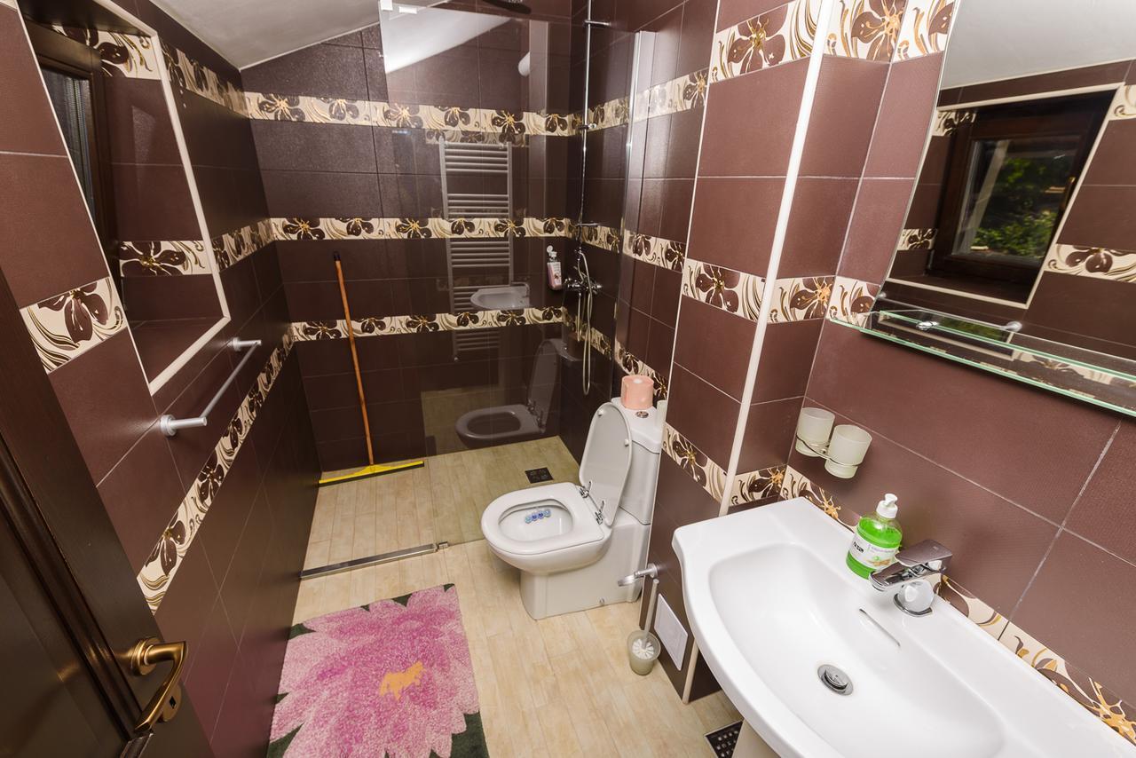 Hotel Casa Andrei à Orşova Extérieur photo