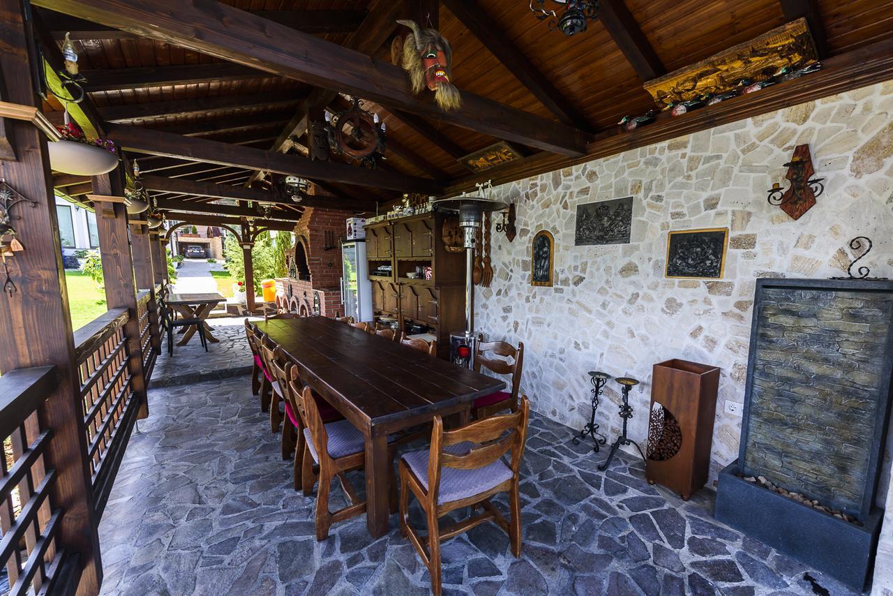 Hotel Casa Andrei à Orşova Extérieur photo